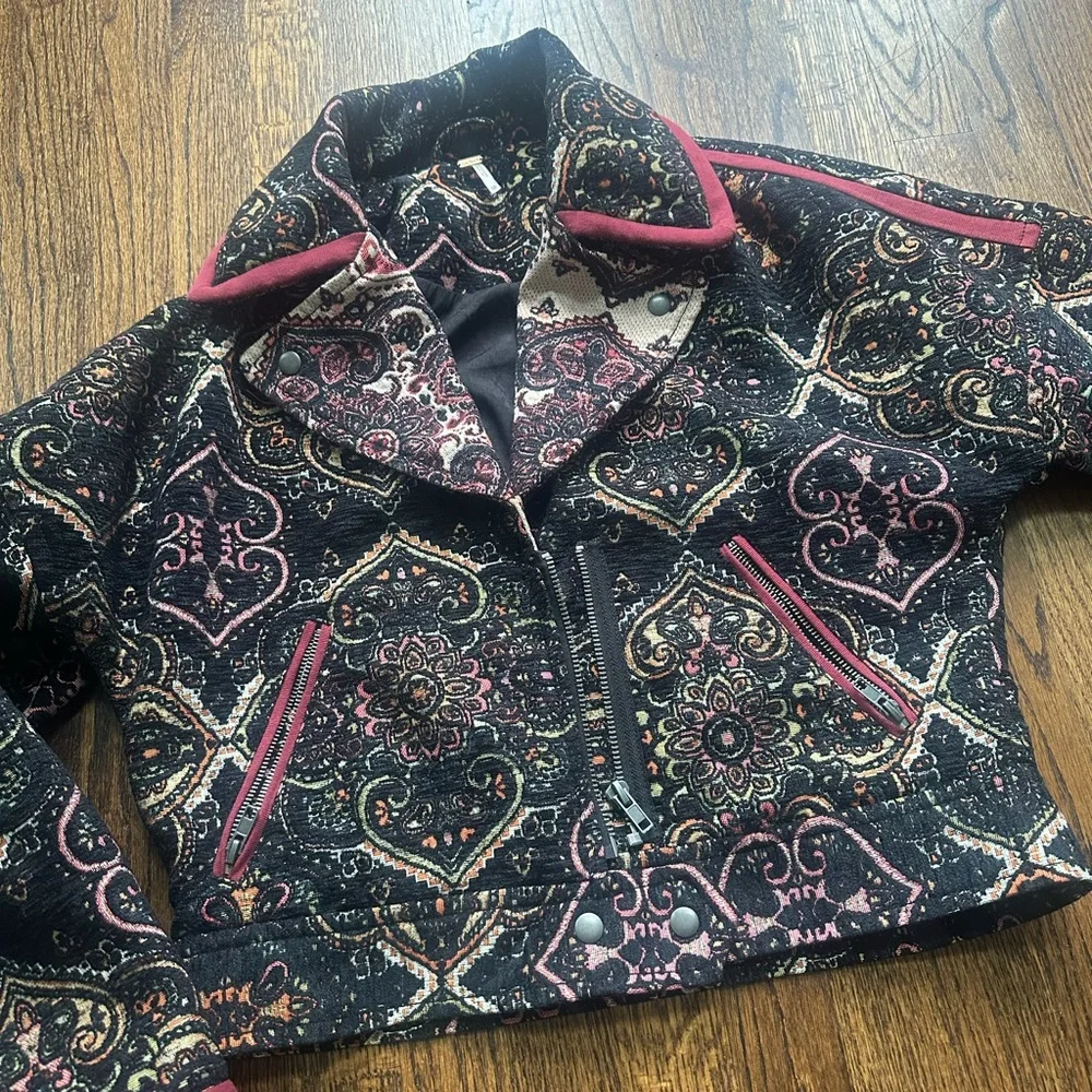 Free People Tapestry Corduroy Jacket with paisley design XS - Picture 6 of 15